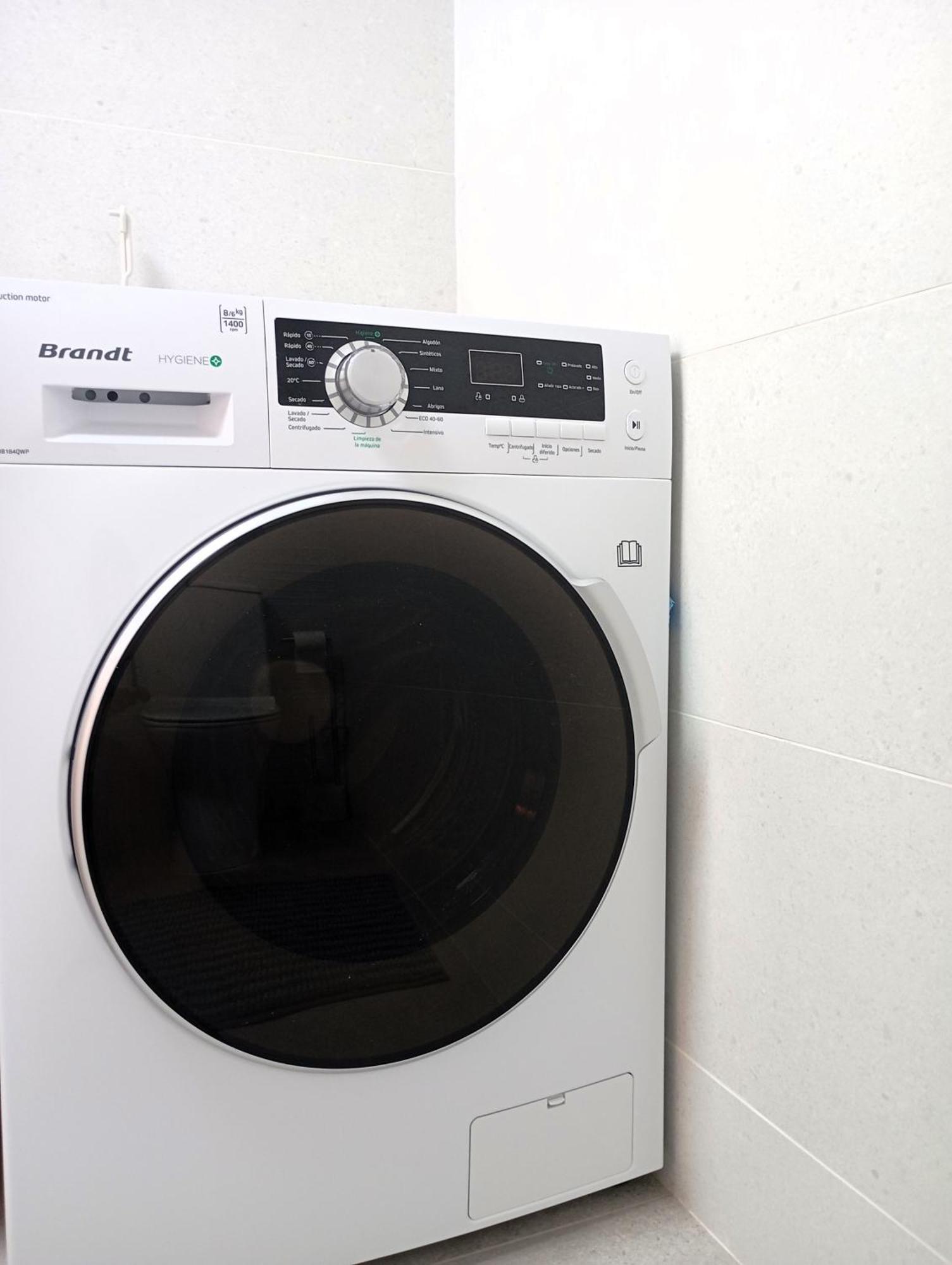 Precioso En La Luz D Apartament Màlaga
